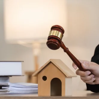 Когда без юриста — нельзя: 5 тревожных признаков