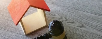 Порядок взыскания долгов по ЖКУ: как всё начинается и чем обычно заканчивается